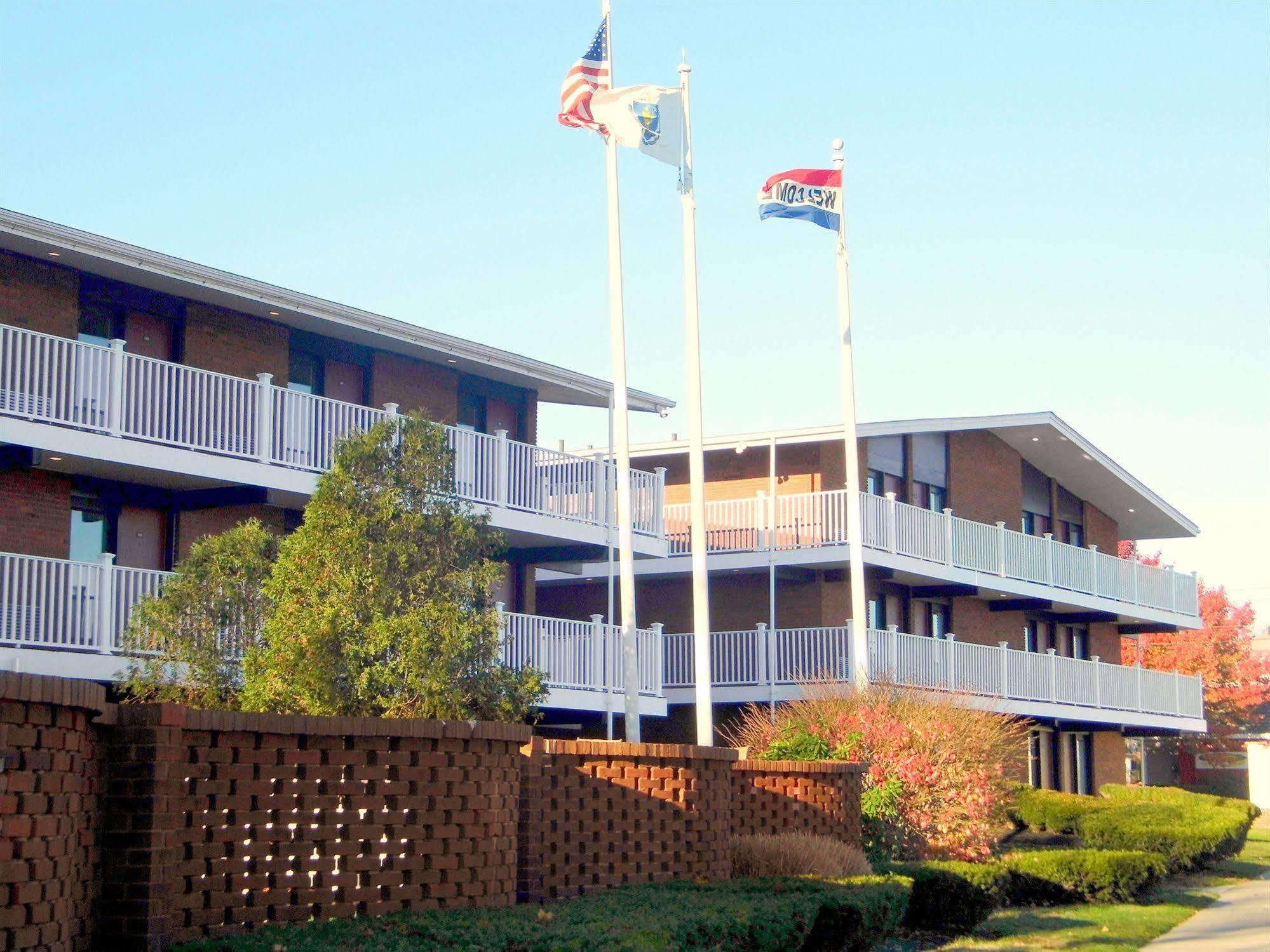 Bradford Inn And Suites Plymouth Eksteriør bilde